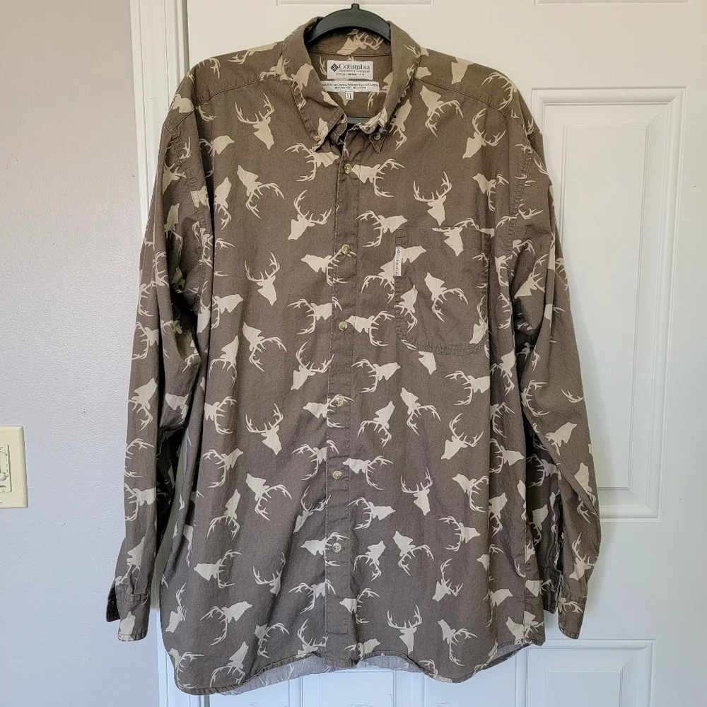 Columbia Mens All Over Print Deer Buck Head Tan Olive Cream Button Down Size XL
